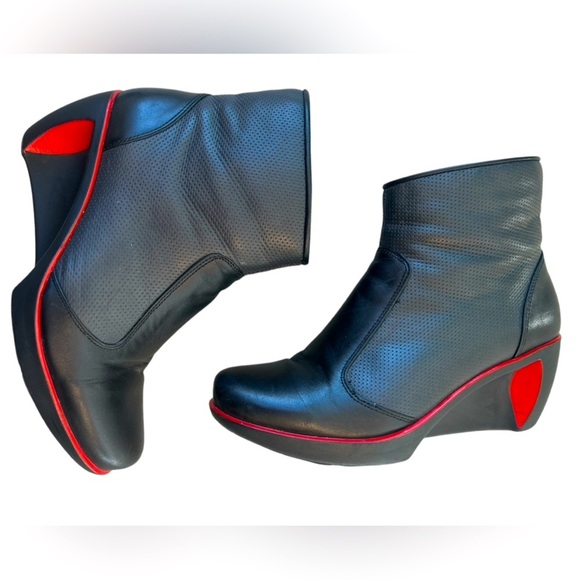 NAOT leather boots size 6.5 amazing condition luxury and fun! - Picture 1 of 13